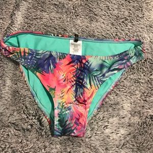 O’Neil swim bottoms